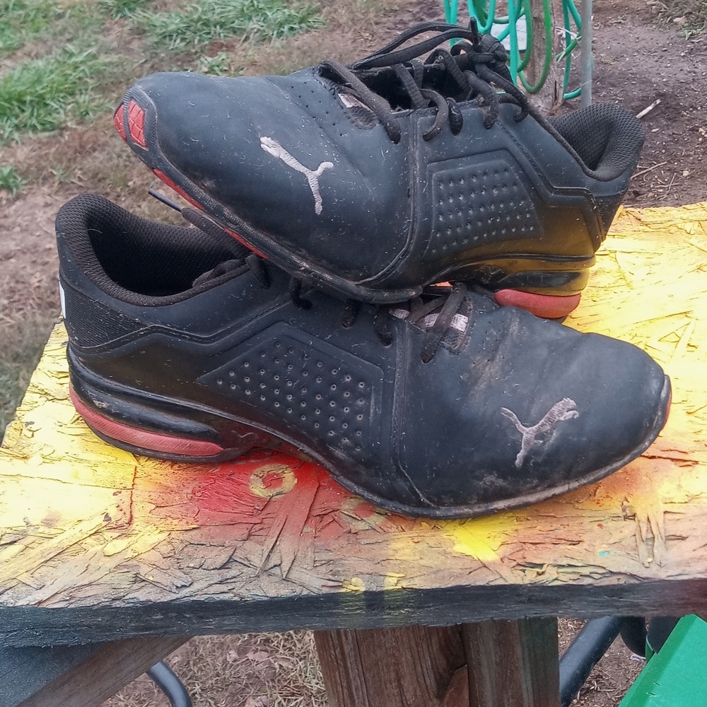 Mens puma tennis shoes